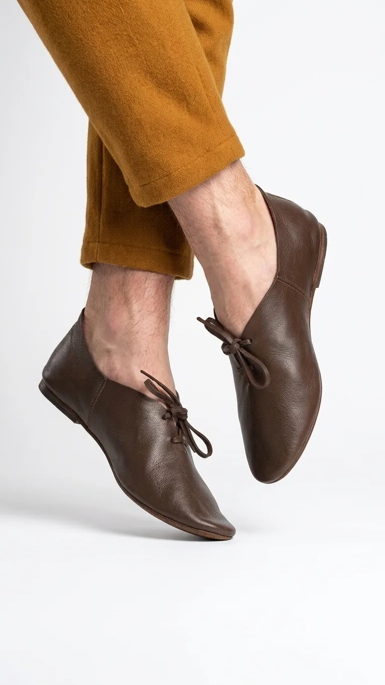 Medieval Turn Shoes | Poulaines & Crackowes Historical Reenactment Footwear